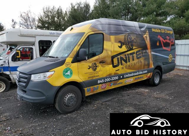 Mercedes-Benz Sprinter 3500 2023 Yellow 2.0L  4