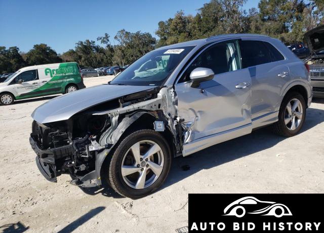 Audi Q3 Premium 2020 Silver 2.0L  4