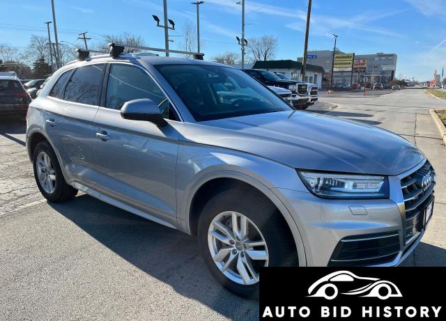 Audi Q5 Premium 2019 Silver 2.0L  4