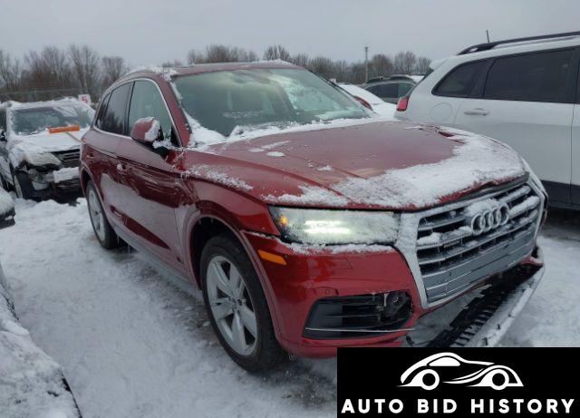 Audi Q5 45 Premium 2019 Red 2.0L
