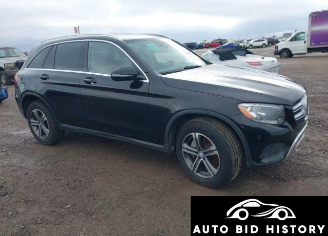 Mercedes-Benz Glc 300 2016 Black 2.0L