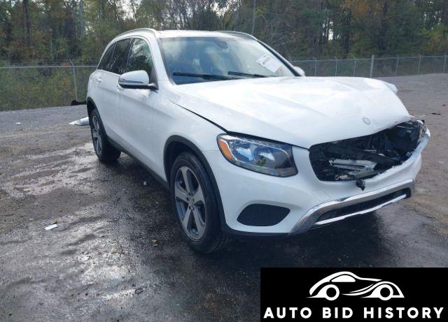 Mercedes-Benz Glc 300 2016 White 2.0L