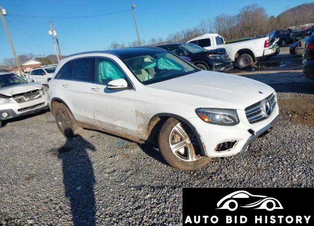 Mercedes-Benz Glc 300 4Matic 2018 White 2.0L