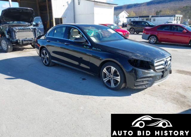 Mercedes-Benz E 300 4Matic 2017 Black 2.0L