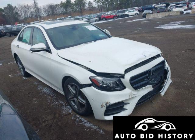 Mercedes-Benz E 300 4Matic 2018 White 2.0L