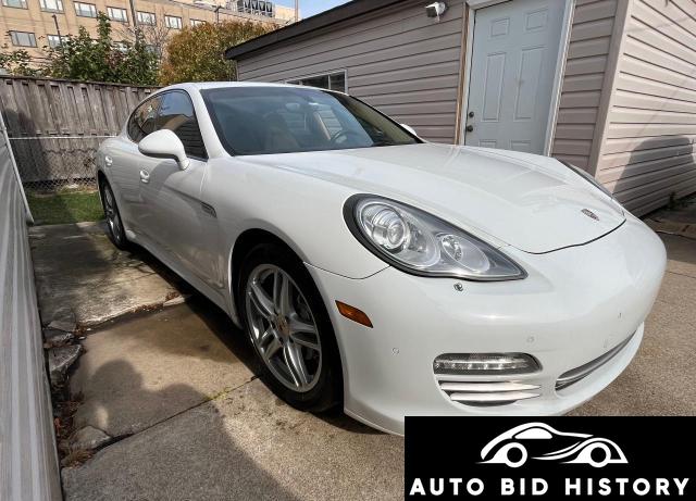 Porsche Panamera 2 2013 White 3.6L  6
