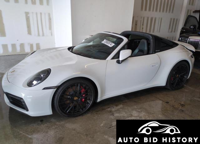 Porsche 911 Targa 4S 2022 White 3.0L  6