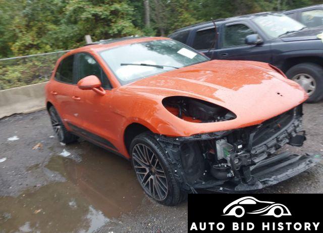 Porsche Macan T 2024 Orange 2.0L