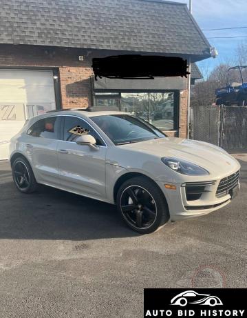 Porsche Macan Turbo 2021 Gray 2.9L  6