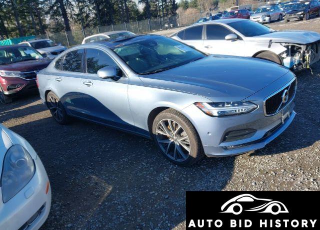 Volvo S90 T6 Momentum 2017 Light Blue 2.0L
