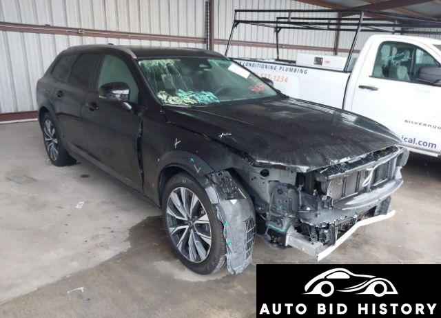Volvo V90 Cross Country B6 Plus 2023 Black 2.0L