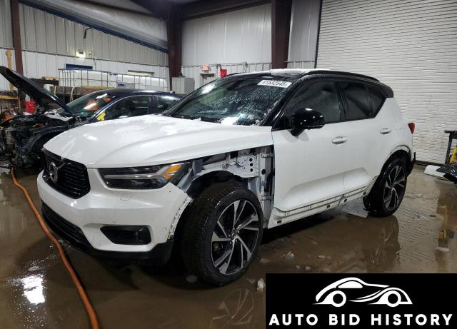 Volvo Xc40 T5 R-Design 2022 White 2.0L  4
