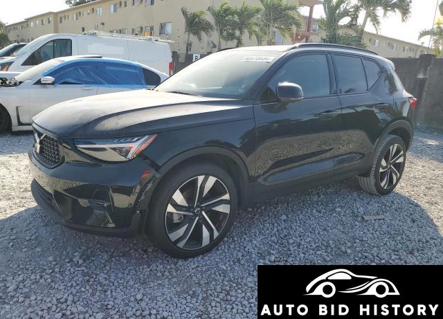 Volvo Xc40 Plus 2024 Black 2.0L  4