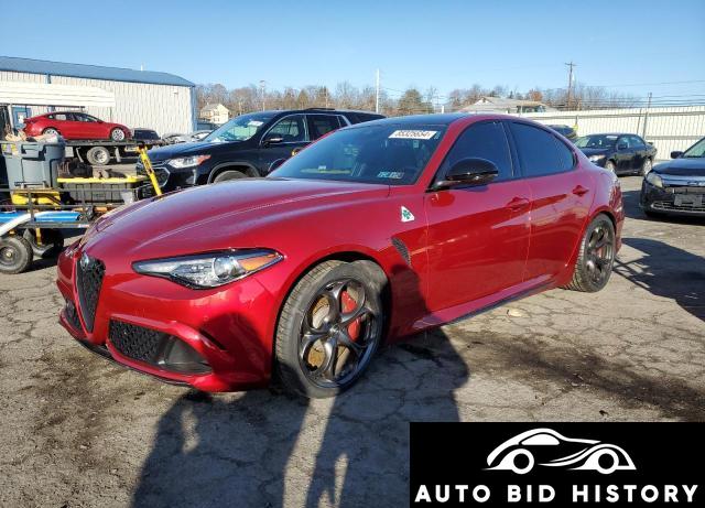 Alfa Romeo Giulia Quadrifoglio 2023 Red 2.9L  6